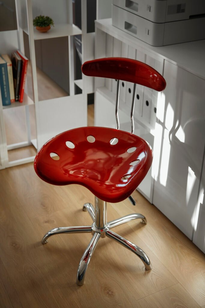 best materials for market chairs